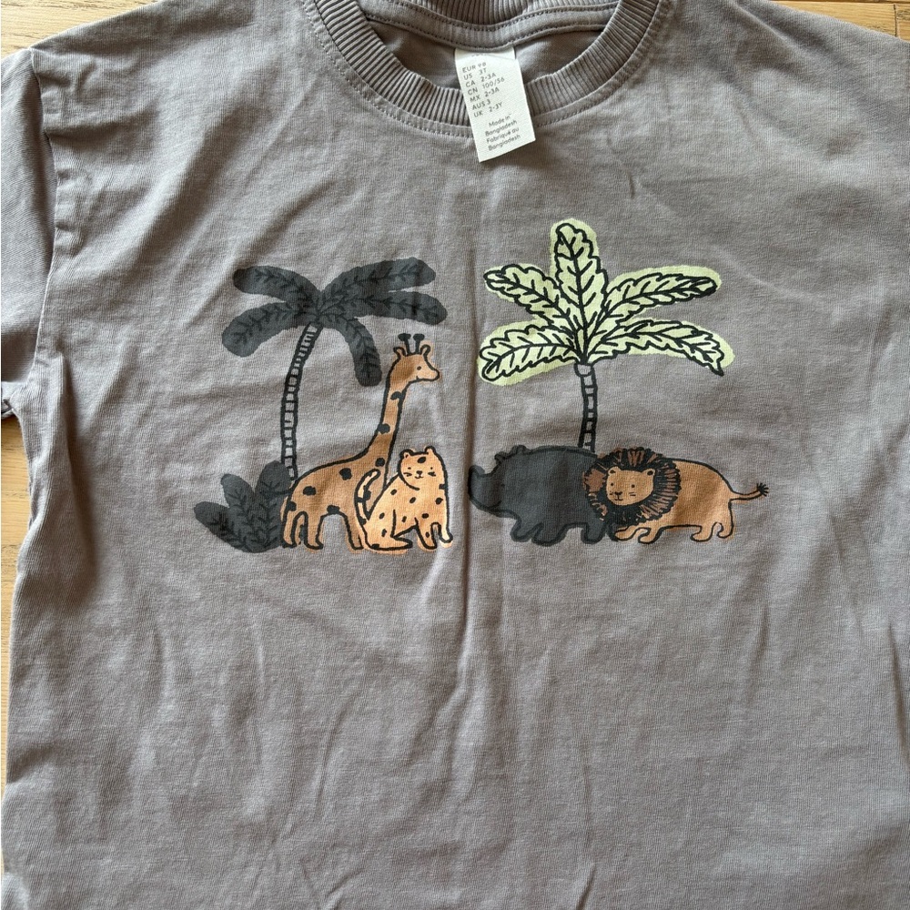 H&M 2-piece animal grey print short sleeve set, size 3T - Picture 3 of 5